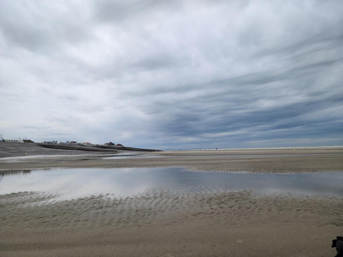 Gite Les Amoureux De La Baie Favières 외부 사진